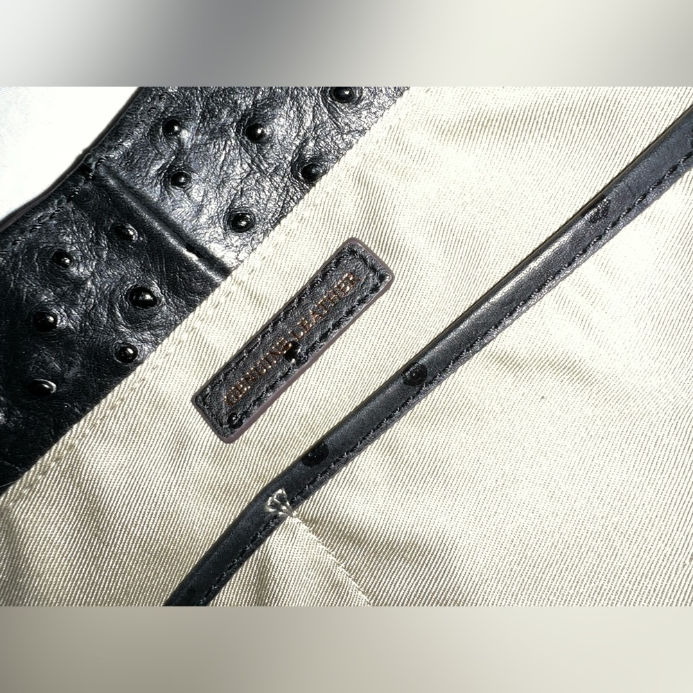 G.I.L.I Black Ostrich Embossed Leather Classic Hobo bag - Picture 8 of 8